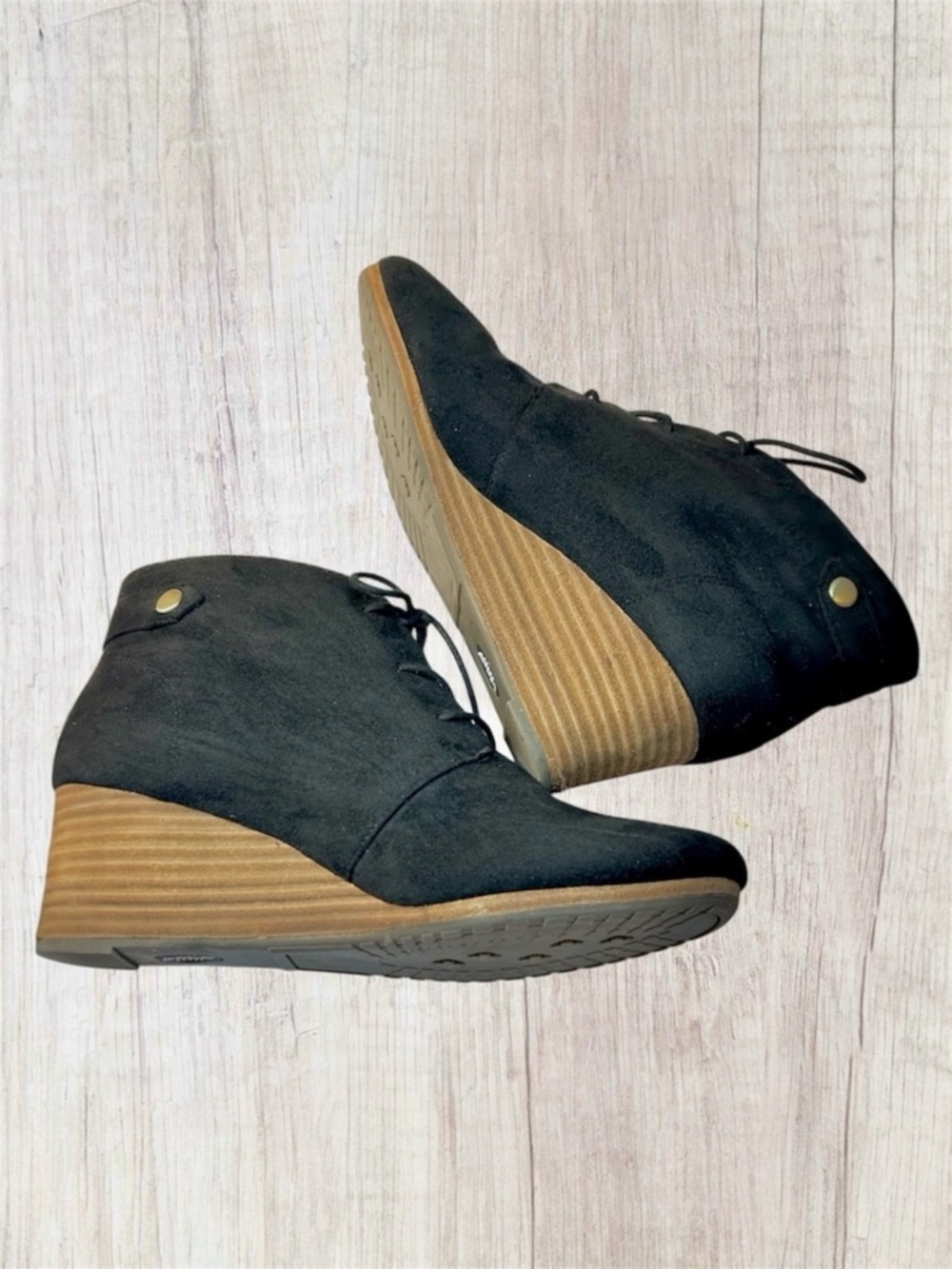 Dr. Scholl's Dakota Black Faux Suede Lace-Up Wedge Ankle Booties - Size 9 - Picture 5 of 10